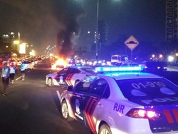 Polisi: Penyebab Sedan Terbakar di Tol Kuningan Diduga Mesin Kepanasan