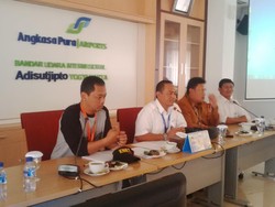 Perut Pesawat Batik Air yang Tergelincir di Yogya Bolong Sebesar Roda Ban