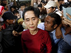 Petisi Cabut Nobel Perdamaian untuk Aung San Suu Kyi karena Rasis Soal Muslim