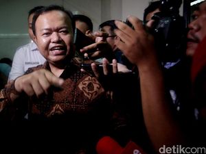 Eks Napi Sukamiskin: Meski Dilarang, Laptop di Sel Itu Wajar