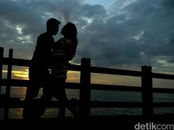 Saya Memacari Wanita yang Belum Resmi Cerai, Bagaimana Hukumnya?