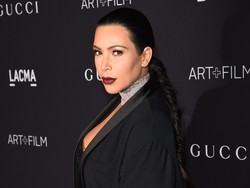 Tiruskan Pipi dengan Contouring ala Kim K, Tetapkah Jadi Tren Makeup 2016?