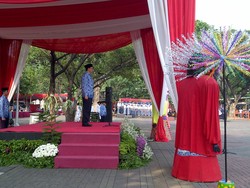 Peringati Hari Pahlawan, Ahok: Semoga Jadi Refleksi Kemerdekaan