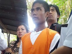 Tangan Terborgol, Agus Jalani Sidang Terbuka di Rumah Margriet