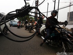 Kabel Semrawut di Bandung akan Dipindah ke Bawah Tanah 2016
