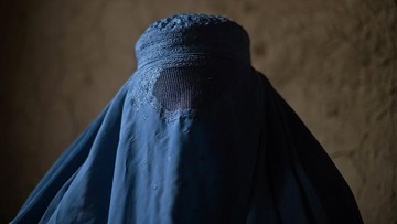Swiss Berlakukan Larangan Wajah Tertutup: Burqa dan Niqab Dilarang Mulai 2025