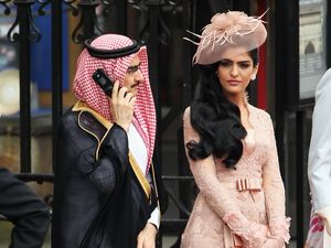 Alwaleed Terciduk KPK Saudi, Saham Kingdom Jatuh ke Titik Terendah Alwaleed Terciduk KPK Saudi, Saham Kingdom Jatuh ke Titik Terendah