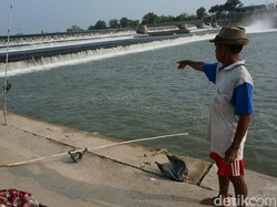 Tiga Pemuda Tenggelam di Sungai Brantas Saat Hendak Beli Ikan, 1 Tewas