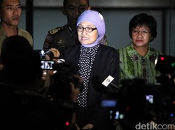 Selesai Diperiksa KPK, Sekjen DPR Ditanya soal Tugas Damayanti di DPR