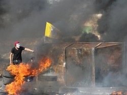 Bentrok Saat Peringatan Wafatnya Arafat, 62 Warga Palestina Luka