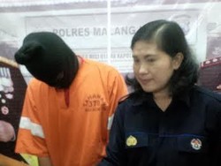 Bercelana Dalam, Eko Bobol Tiga Konter Telepon Seluler