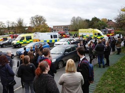 Misterius! 40 Murid di Sekolah Inggris Tiba-tiba Pingsan