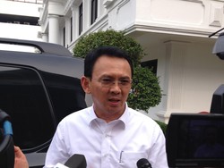 Paripurna dengan DPRD, Ahok: Tindak Tegas Premanisme dan Revitalisasi GOR