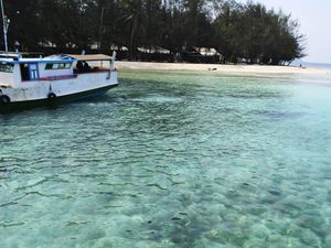 Stok BBM di Pulau Karimunjawa Menipis