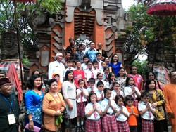 Memasuki Musim Hujan, Ahok Ingatkan Warga Jangan Buang Sampah Sembarangan