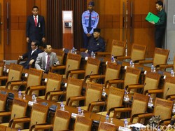 Paripurna DPR Kembali Ditunda Karena Banyak Anggota Fokus Pilkada