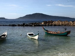 Bertahun Baru di Pulau Seribu, Ribuan Orang Antre di Pelabuhan Muara Angke