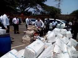 Polda Jateng Musnahkan Air Zam-zam Palsu yang Ditarik Dari Peredaran