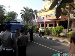 Imbas Ledakan di Duren Sawit, Lalin Arah Pulogadung Dialihkan