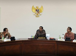 Jokowi Kumpulkan Menteri dan Bos Pertamina Bahas Persiapan Jelang Lebaran