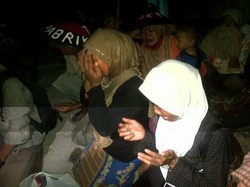 Petani Menangis di PTUN Semarang Saat Menang Gugatan Terkait Izin Perusahaan Semen