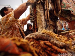 Airlangga Bidik Ekspor Batik Tumbuh 8% Airlangga Bidik Ekspor Batik Tumbuh 8%