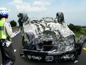 Pengawai Dinas Kelautan dan Perikanan Jateng Tewas Kecelakaan di Tol Pengawai Dinas Kelautan dan Perikanan Jateng Tewas Kecelakaan di Tol