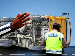 Truk Angkut Beras di Buton Utara Terjun ke Jurang, 1 Orang Tewas-2 Luka Truk Angkut Beras di Buton Utara Terjun ke Jurang, 1 Orang Tewas-2 Luka
