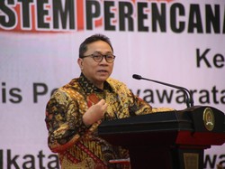 Di Seminar Nasional, Ketua MPR: Pembangunan Indonesia Tanpa Arah