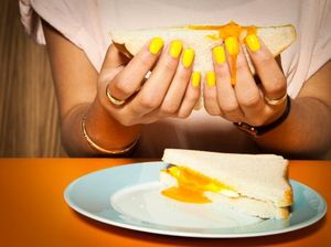 6 Cara Merawat Kuku Agar Tak Menguning