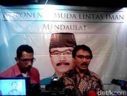 Adhyaksa Dault Melihat Peluang Kalahkan Ahok
