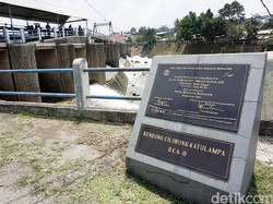 Malam Ini Bendung Katulampa Siaga II