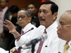 Soal Bentrokan TNI dan Polri, Luhut: Sejak Zaman Dinosaurus Sudah Ada!