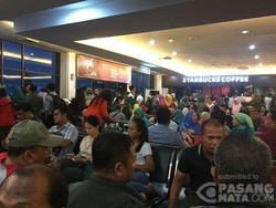 Tunggu Presiden Terbang, Penumpang Pesawat Komersial Menumpuk di Halim