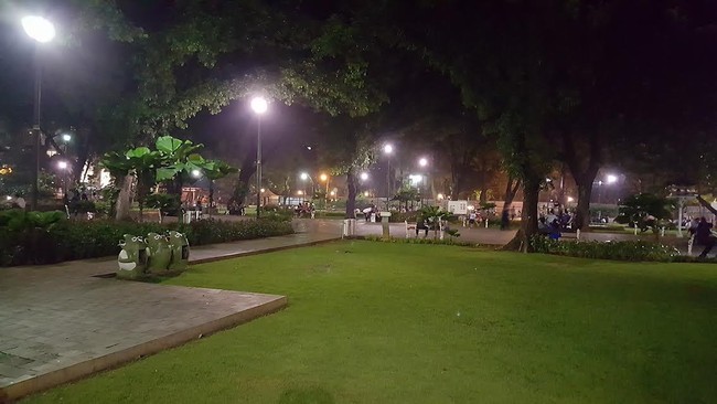 Melihat Dunia Lain Kehidupan Malam Di Taman Suropati Menteng