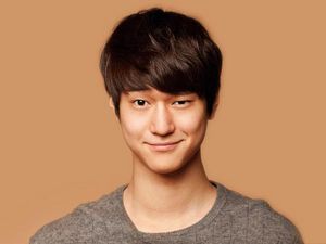 Go Kyung Pyo Dikabarkan Punya Pacar, Ini Kata Manajemen Go Kyung Pyo Dikabarkan Punya Pacar, Ini Kata Manajemen