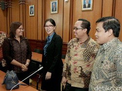 Ubah Peta Hukum Indonesia, Pembela Sri Mulyati Raih Pro Bono Award