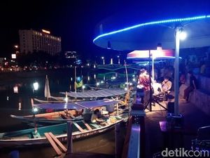 Wisata Kalimas Tawarkan Susur Sungai di Jantung Kota Surabaya, Rek!
