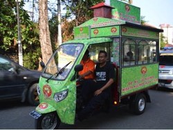 Hot & Sexy Chickens Ajak Pelanggan Wisata Kuliner dengan Viar