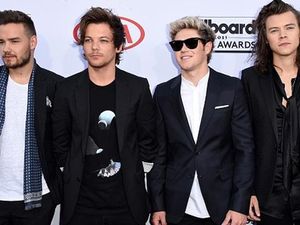 Lirik Lagu Strong - One Direction dan Terjemahannya