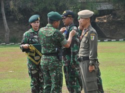 Pupuk Jiwa Korsa, Satpol PP Digembleng Kostrad