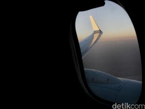 Ini Alasan Kenapa Jendela Pesawat Harus Dibuka Selama Lepas Landas