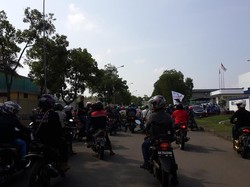 Buruh di Kawasan Industri Karawang Barat Sisir Pabrik-pabrik