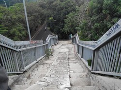 Jembatan Penyeberangan di Lebak Bulus Lokasi Pemerkosaan: Sepi, Lampu Juga Mati!