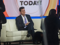 Charlie Sheen Tak Sanggup Nafkahi Anak Rp 729,4 Juta Per Bulan