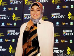 Dapat Nyinyiran karena Berhijab, Dewi Sandra: Nawaitu Aja