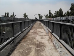 Horor di Jembatan Penyeberangan Jakarta, Bagaimana Solusinya?
