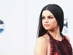 Selena Gomez Depresi, Mungkinkah Efek Samping Obat Lupus?