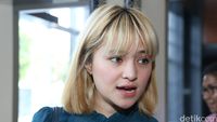 Marshanda Eksis Berambut Pirang, Yay or Nay?
