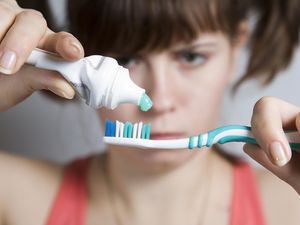 Jangan Malas! Dokter Gigi Ingatkan Pentingnya Sikat Gigi Usai Sahur